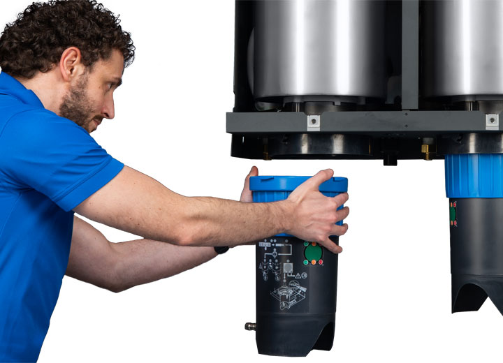 Humidifier with easy servicing