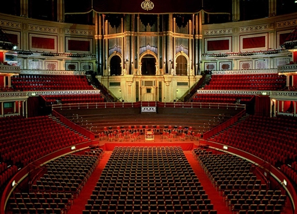 Humidification of the Royal Albert Hall's Organ